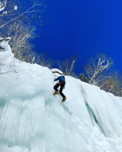 北海道アイスクライミング  札幌近郊　恵庭シャンデリア
