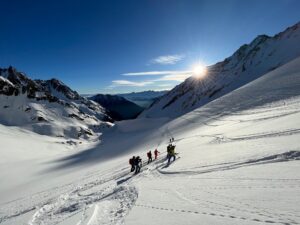 2023/04/1-10 ヨーロッパオートルートツアー　10日間　ガイドオフィス タクト