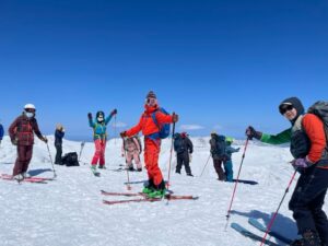 北海道最高峰「旭岳」登頂＆地獄谷　大滑走