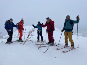 チトカニウシ山　bcガイドオフィスタクト