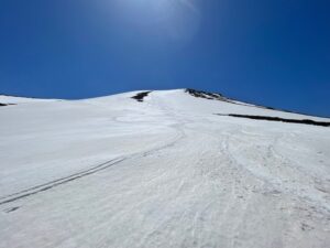 春山　旭岳　バックカントリースキー　ガイドオフィス タクト