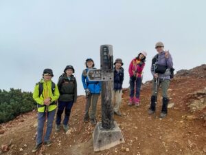 ガイドオフィス タクト　十勝崖尾根三段山　紅葉