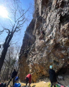 洞爺湖　義経岩クライミング