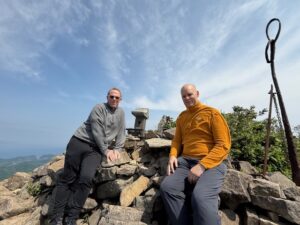 小樽海鮮丼とハイキング　ガイドオフィスタクト 