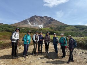 旭岳登頂　秋の紅葉スタースタート